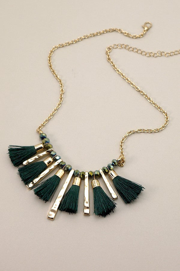 EMERALD TASSEL STATEMENT NECKLACE | 510170114