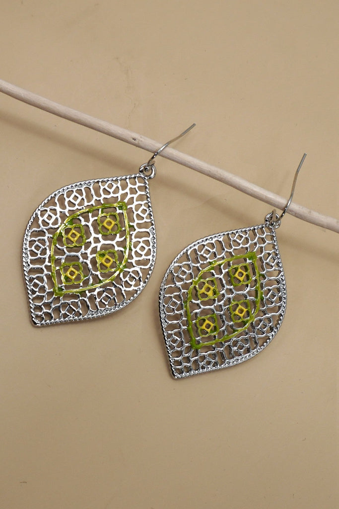 FILIGREE TEARTROP W/EPOXY EAR | 31E9112