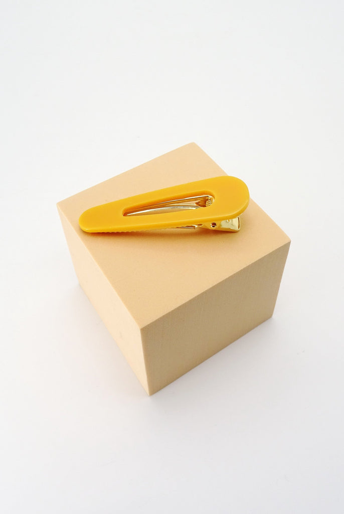 TEARDROP ACRYLIC HAIR CLIPS 40H003