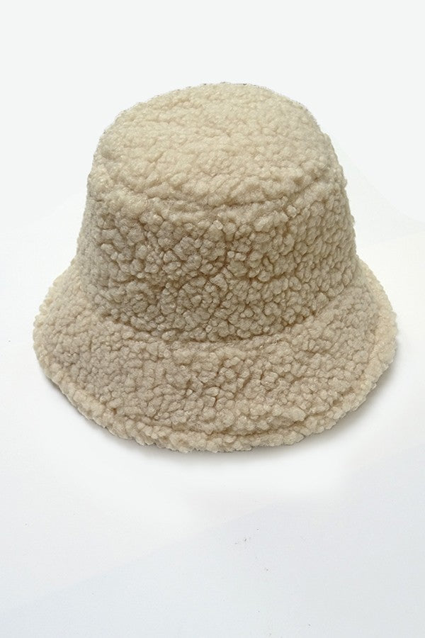 REVERSIBLE FAUX SUEDE WITH FUR BUCKET HAT | 40HW309
