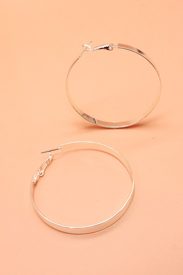 MODERN LUXE FLAT HOOP EARRINGS | 31E21662
