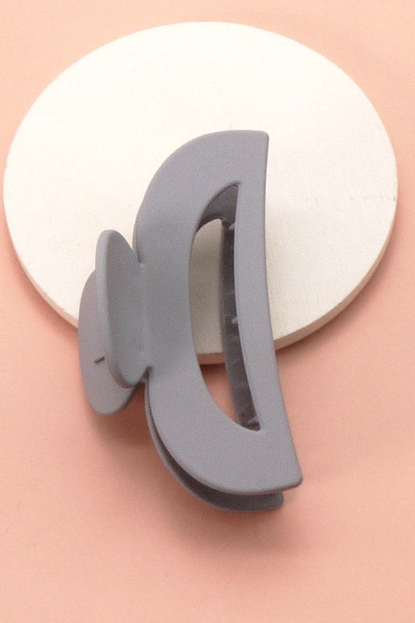 MATTE LARGE HALF MOON HAIR CLAW CLIP | 40H409