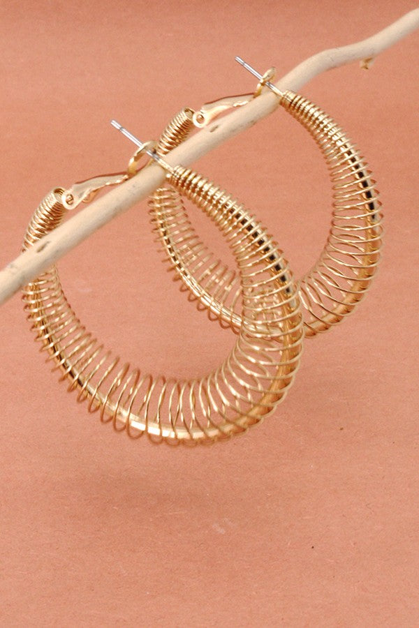 SPIRAL COIL WIRE HOOP EARRINGS | 31E21813