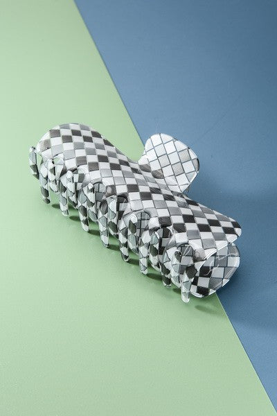 OVERSIZED CHECKERED ACRYLIC HAIR CLAW CLIP | 40H448