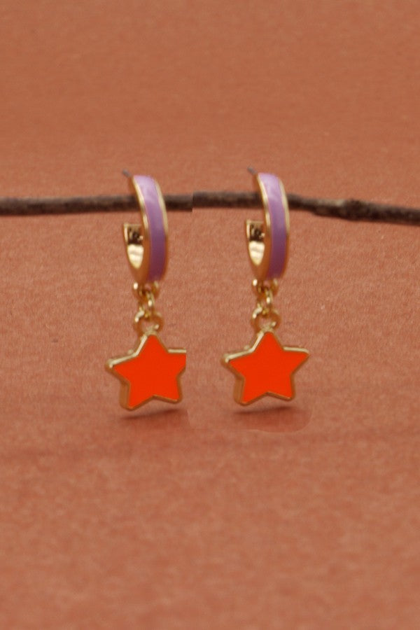 EPOXY CHARM MINI HOOP HUGGIE EARRINGS | 71E21860