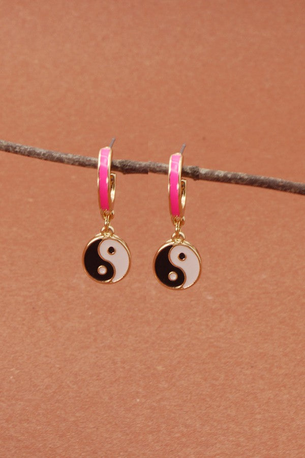 EPOXY CHARM MINI HOOP HUGGIE EARRINGS | 71E21860