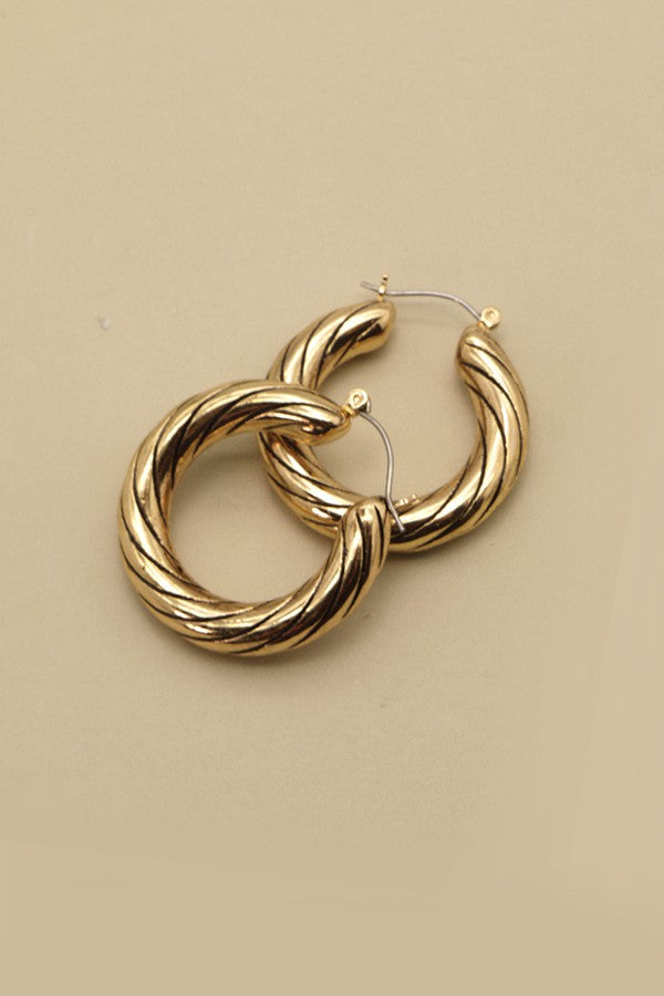 CLASSIC ANTIQUE HOOP EARRINGS | 31E22579