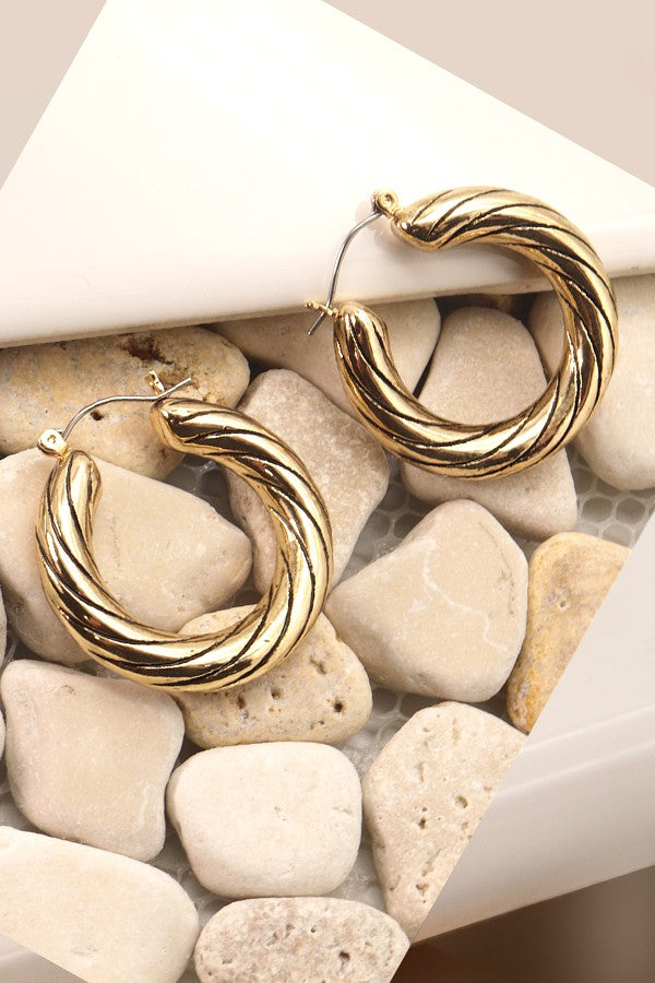 CLASSIC ANTIQUE HOOP EARRINGS | 31E22579