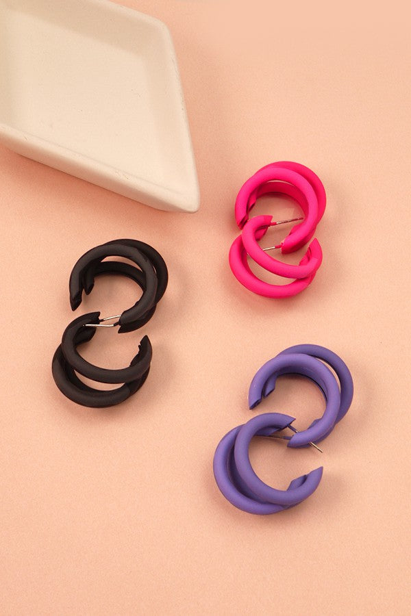 TWISTED COLOR HOOP EARRINGS | 31E22439