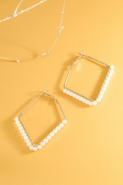 DIAMOND SHAPE PEARL DROP EARRRINGS | 47E13920