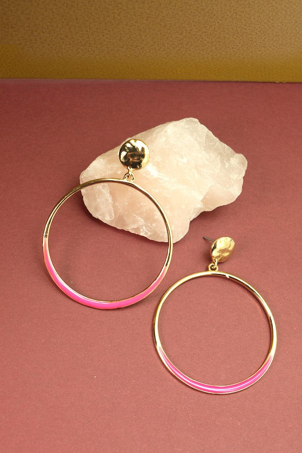 STATEMENT COLOR HOOP EARRINGS | 51E2070912