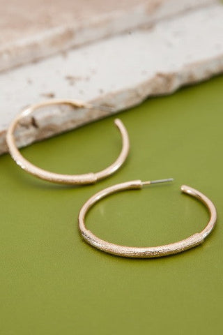 CLASSIC HAMMER HOOP EARRINGS | 31E22770