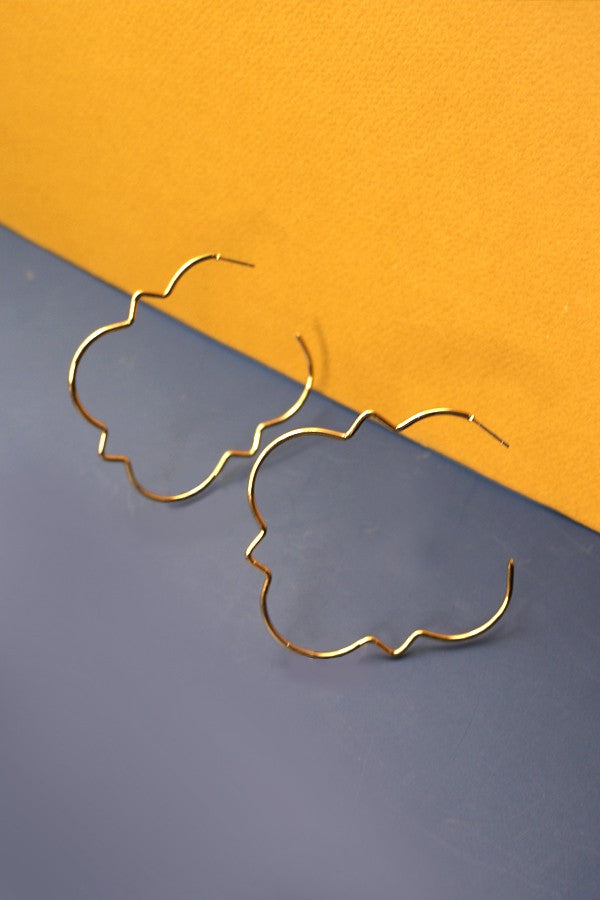 CLOVER SHAPE HOOP EARRINGS | 52E2082235