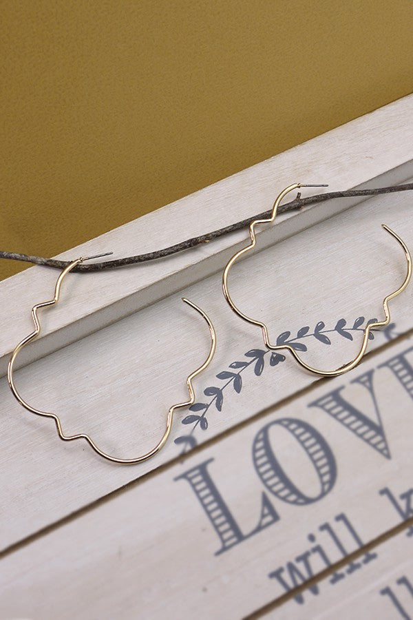 CLOVER SHAPE HOOP EARRINGS | 52E2082235