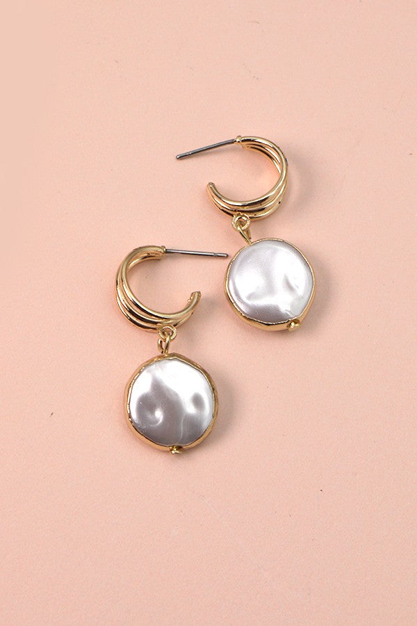 GOLD FOIL PEARL DROP HUGGIE EARRINGS 10E2110807