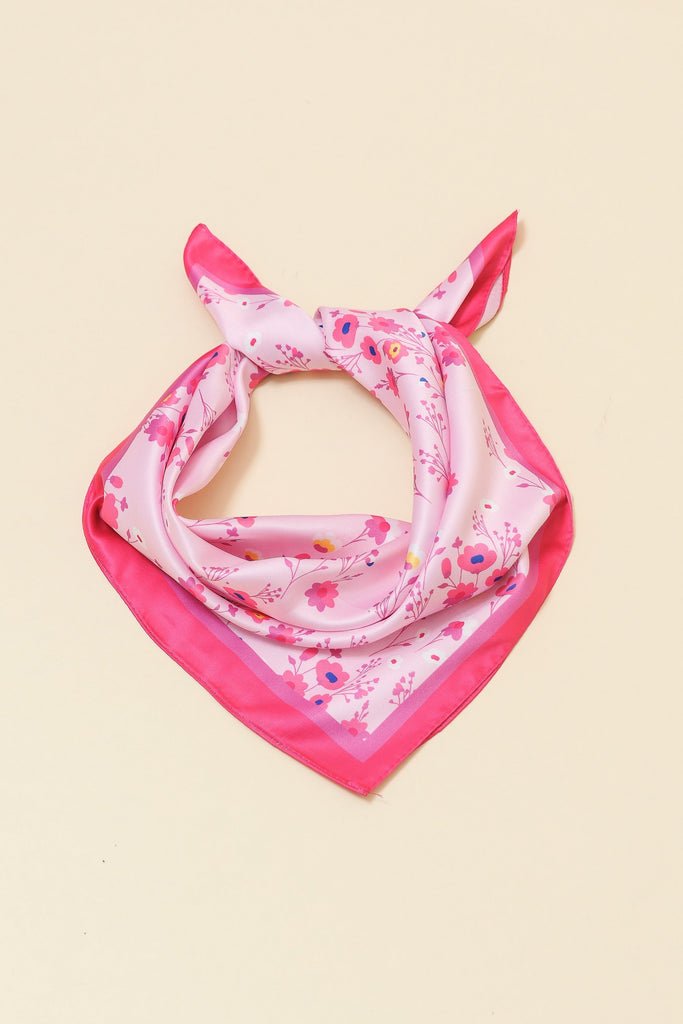 PETITE FLOWER PRINT SILKY FEELING BANDANA SCARF | 21SC397PINK