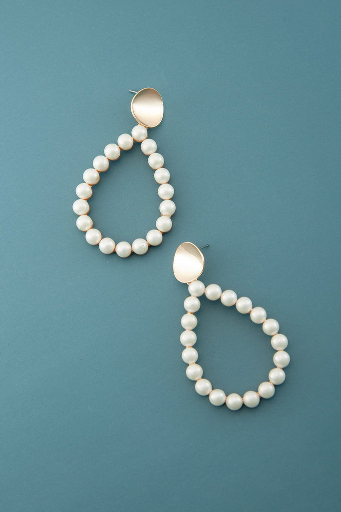 GOLD POST PEARL TEAR DROP EARRINGS | 80E1061