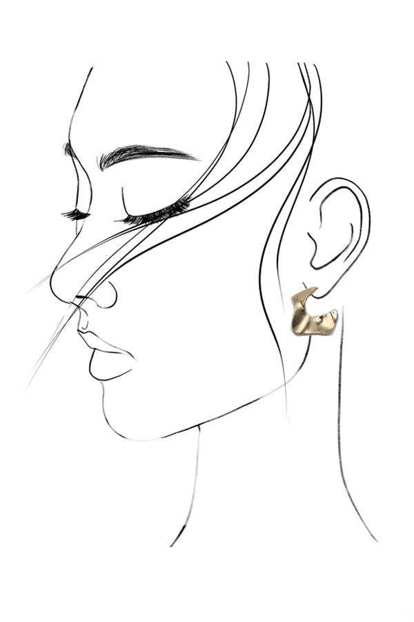 HUGGIE RHINSTONE HAMMERD TRIO EARRINGS | 80E1801