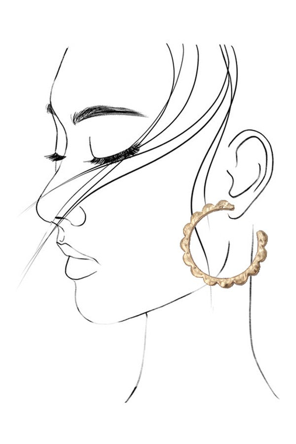 DESIGNED EDGE HOOP EARRINGS | 31E24053
