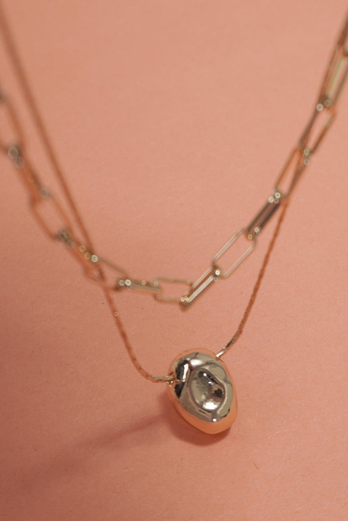 DOUBLE LAYER LINK CHAIN BEAN CHARM NECKLACE | 80N1028