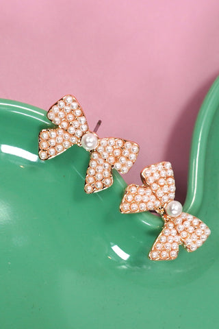 CLASSIC CHIC PEARL BOW STUD EARRING | 31E50040