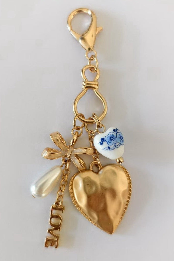 PORCELAIN BOW HEART LOVE BAG CHARM | 80K011