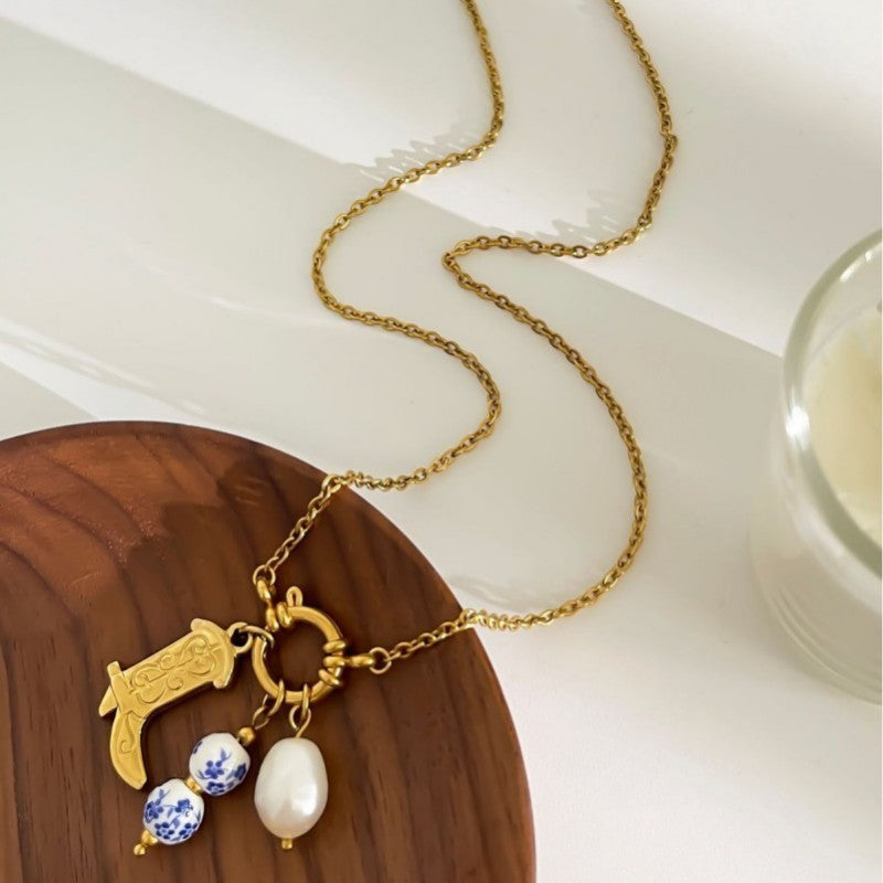 WESTERN FLORAL PORCELAIN PEARL CHARM NECKLACE | 80N91613