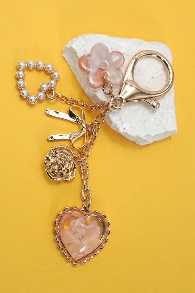 BAG CHARM- PRESSED FLOWER BOW PEARL HEART CHARMS | 80K026