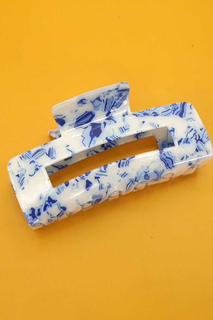 VINTAGE TOILE PATTERN PORCELAIN HAIR CLAW CLIPS | 40H915