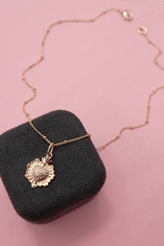 PUFFY RHINSTONE HEART PENDANT NECKLACE | 25N941