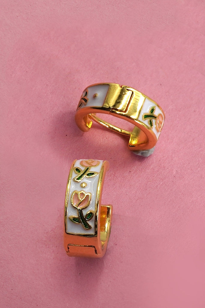 VINTAGE CLOISONNE FLORAL HUGGIE HOOP EARRINGS | 40E357