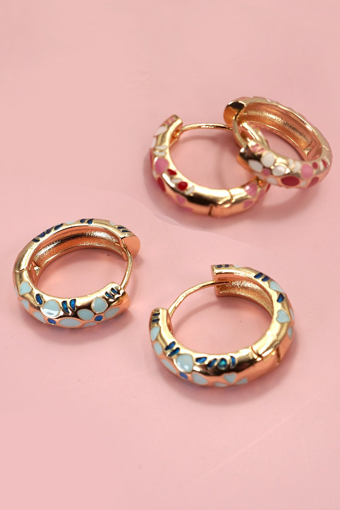 COLORFUL ENAMEL FLOWER HUGGIE HOOP EARRINGS | 40E359