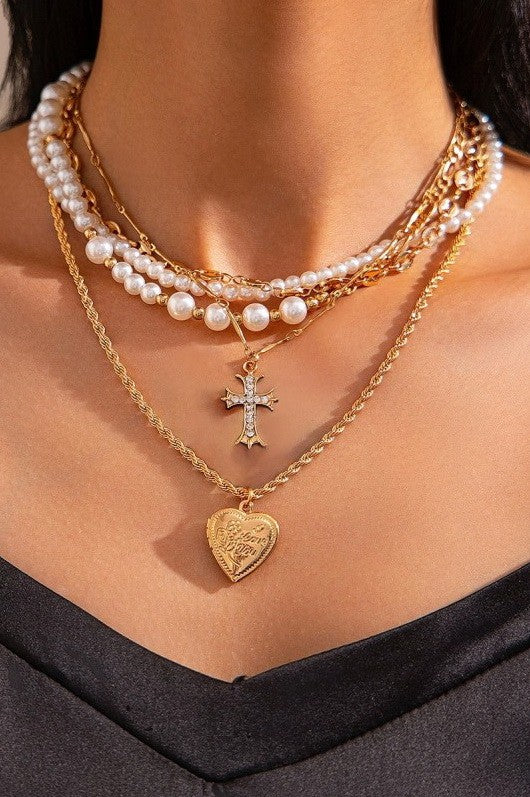 CROSS HEART CHARM MULTILAYER PEARL NECKLACE | 40NK9457