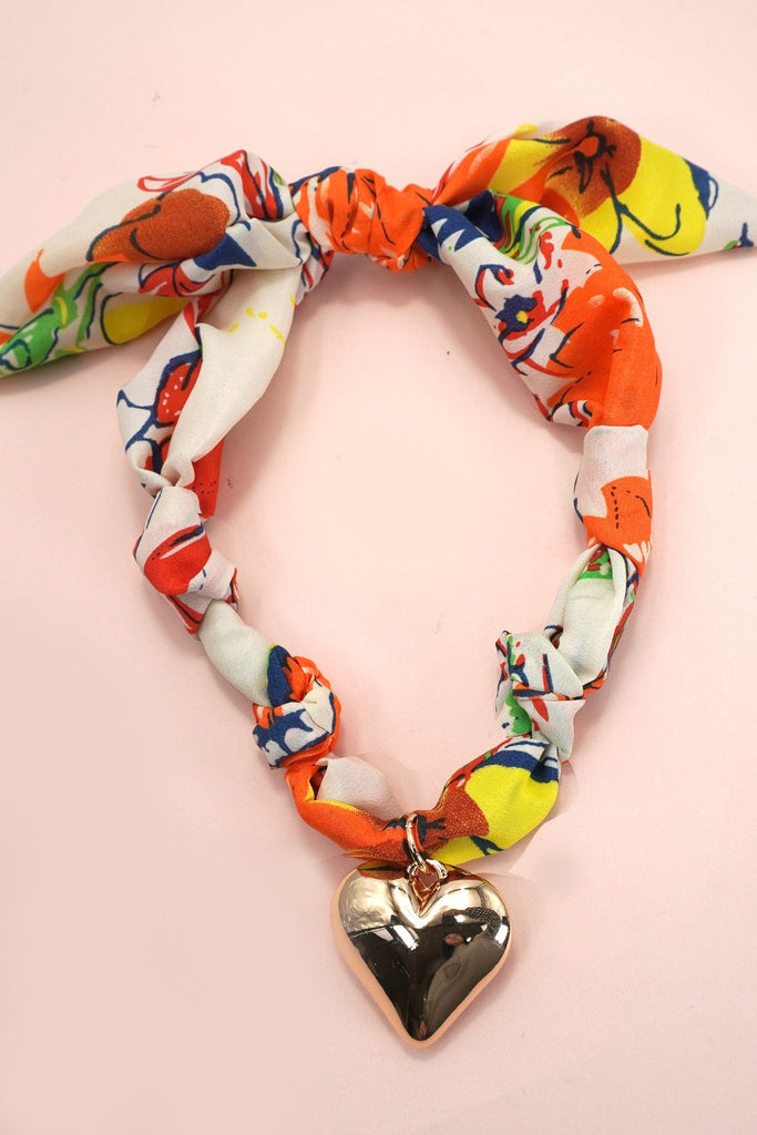 HANDMADE SCARF NECKLACE - HEART | 80N91791