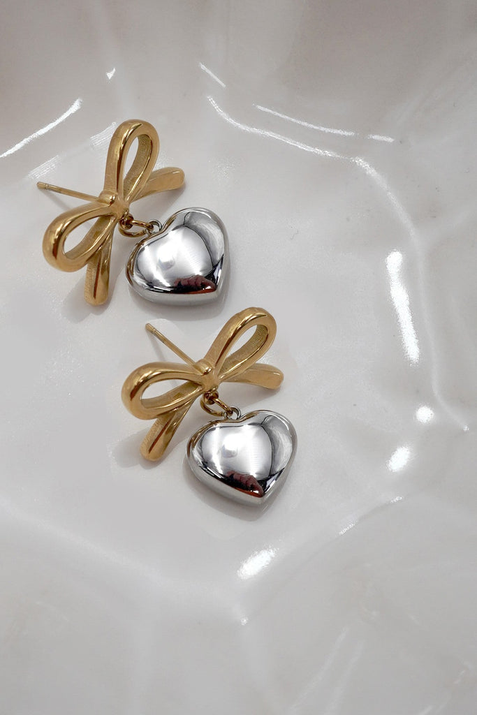 18K Stainless Steel Tarnish Free Waterproof Studs | 40E370