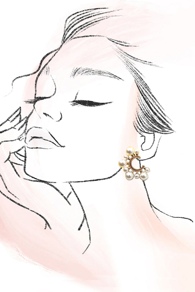 LUXURY PEARL HUGGIE HOOP EARRINGS | 80E6786