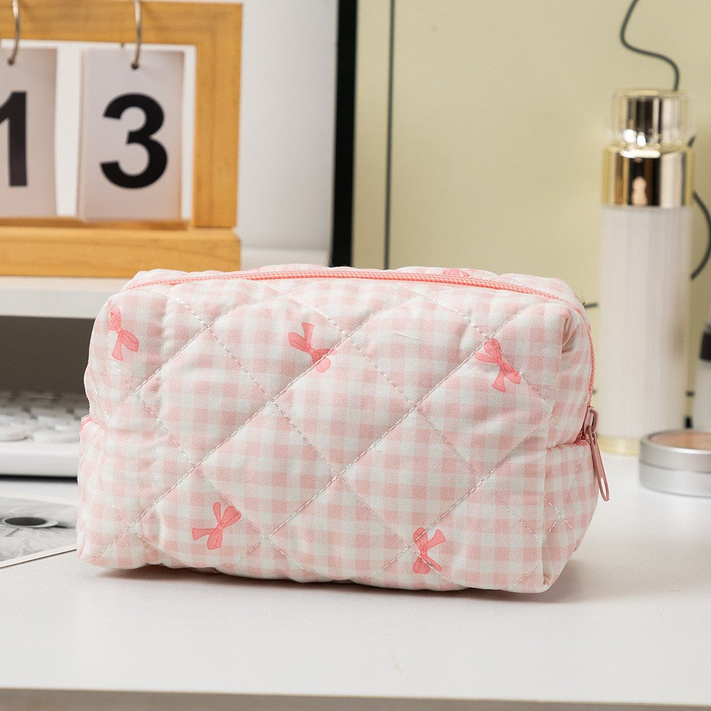 QUILTED COTTON CHECKER BOW COSMETIC POUCH BAG | 40P569