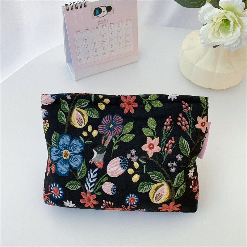 TRAVEL EMBROIDERY FLORAL COSMETIC MAKEUP POUCH | 40P570