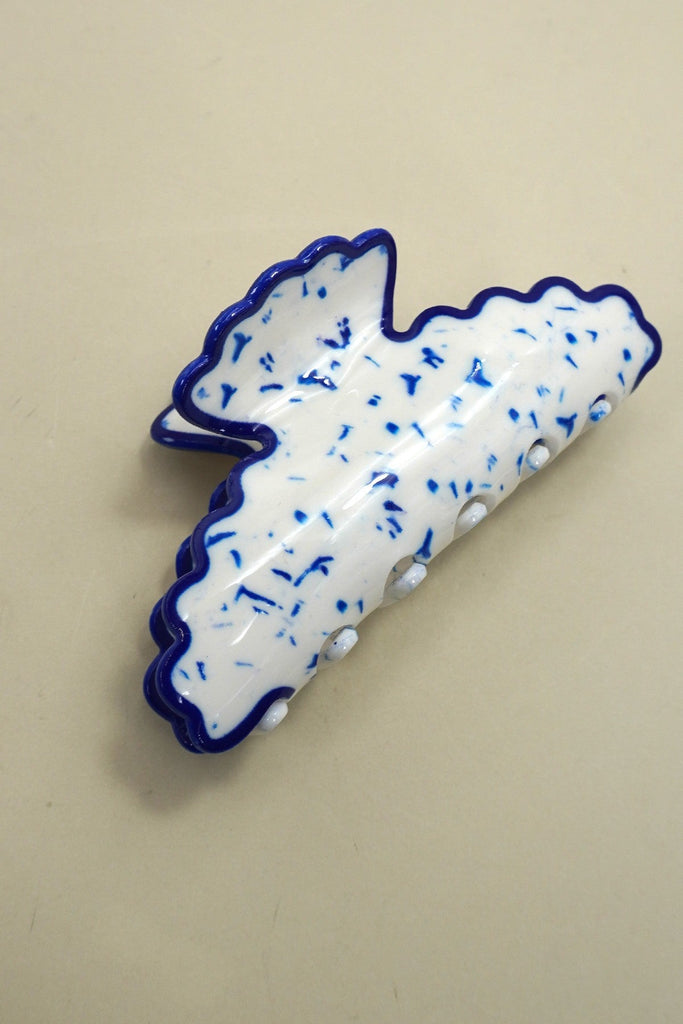 VINTAGE PORCELAIN STYLE HALF MOON HAIR CLAW CLIPS | 40H964