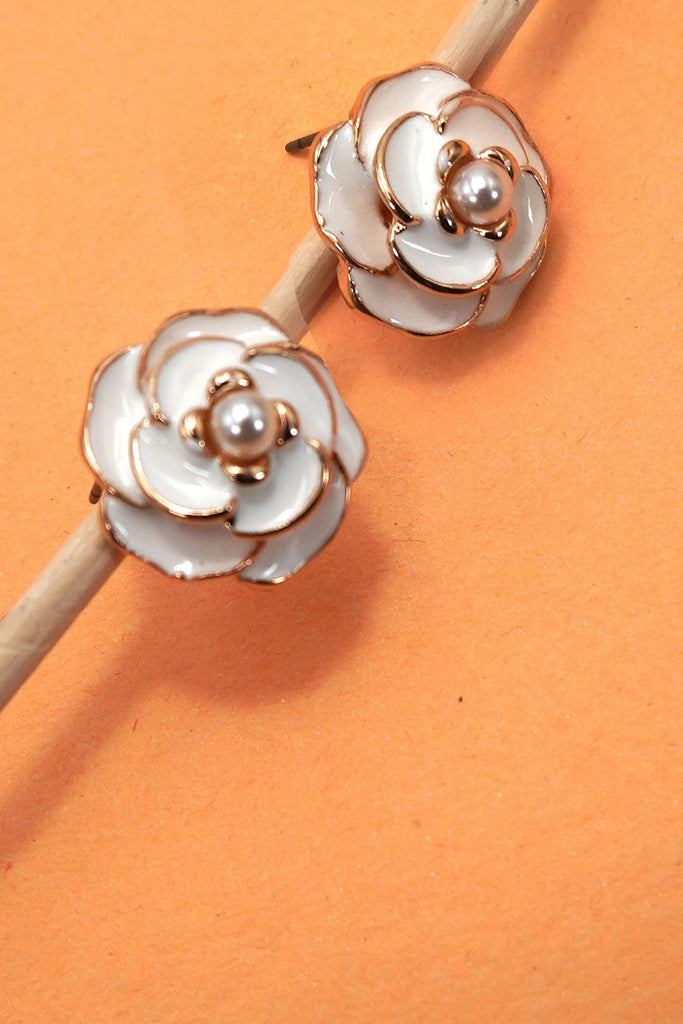 GOLD FLOWER PEARL STUD EARRINGS | 80E6871