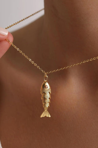 18K STAINLESS STEEL TARNISH FREE FISH NECKLACE | 40NK9536