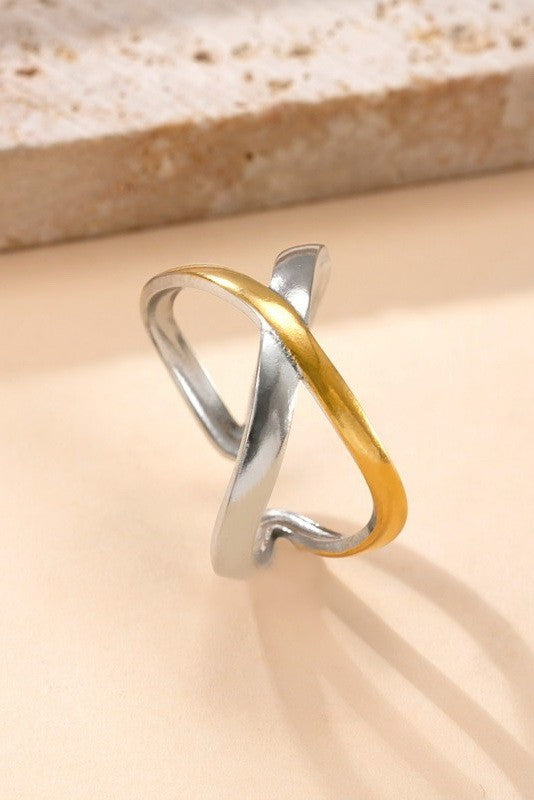 18K STAINLESS STEEL TARNISH FREE TWO TONE RING | 40R107
