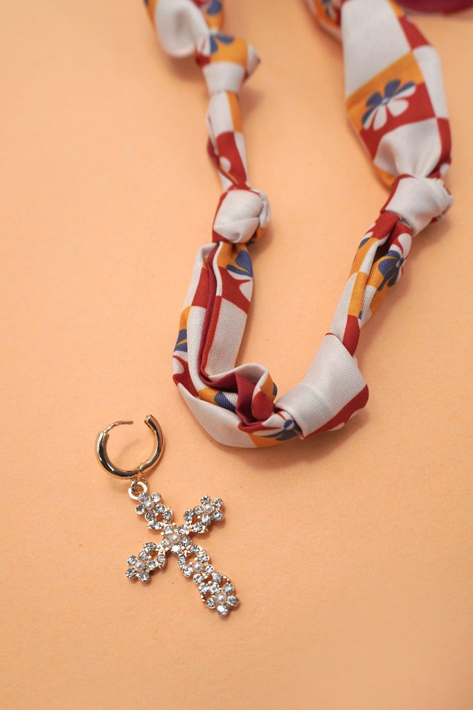 Handcrafted Scarf Interchangeable Charm Necklace | 80N92095