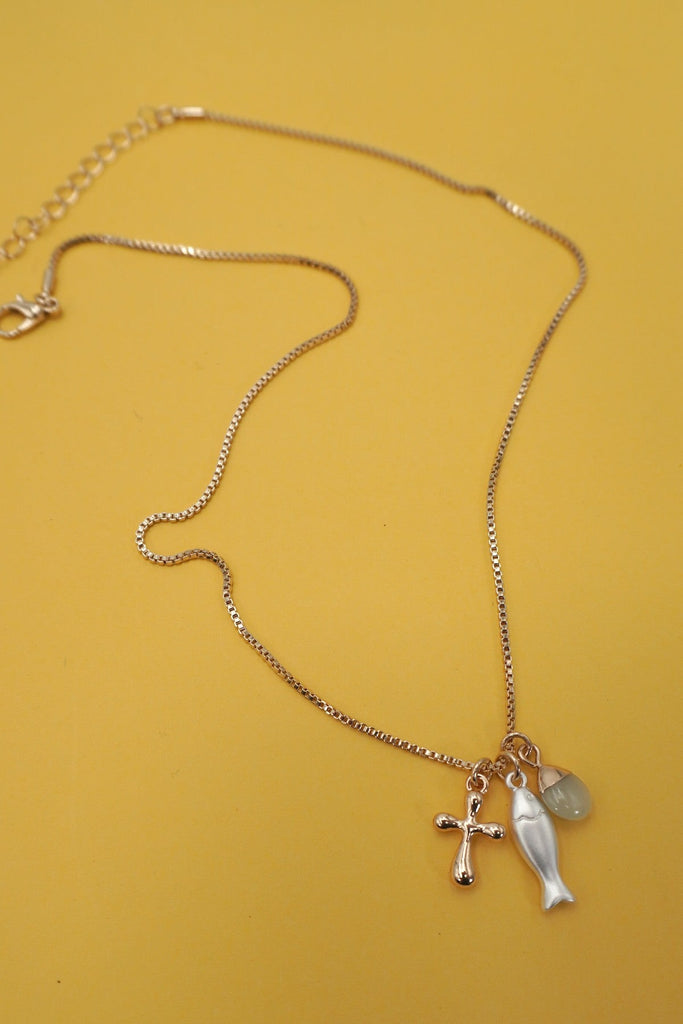 SEA LIFE GOLDFISH CLUSTER CHARM NECKLACE | 80N92122