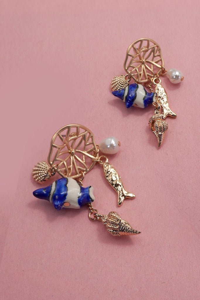 OCEAN CHARM EARRINGS PORCELAIN FISH PEARL | 80E61159