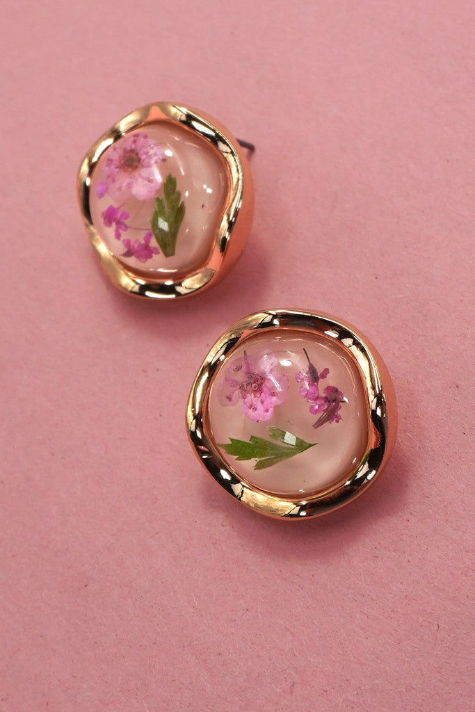 VINTAGE PORCELAIN PRESSED FLORAL STUD EARRINGS | 80E61183