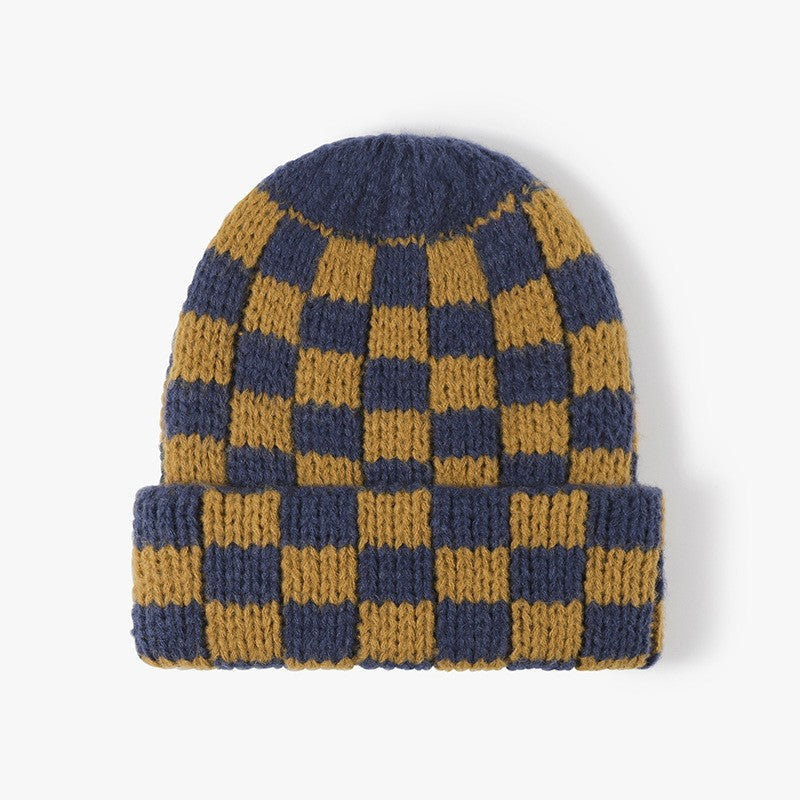 CHECKER SOFT PLUSH BEANIE HAT | 40BN917