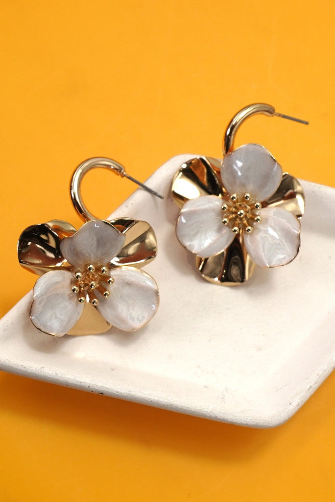 VINTAGE FLORAL FLOWER DROP EARRINGS | 80E61269