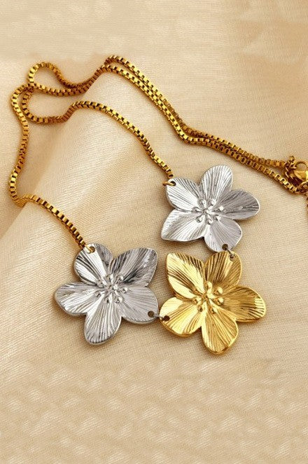 18K STAINLESS STEEL TARNISH FREE FLOWER NECKLACE | 40NK9579