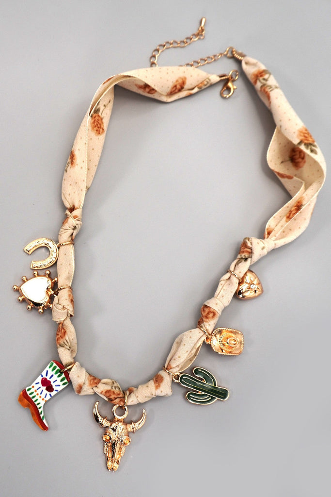 SCARF CHARM NECKLACE-BOOT CACTUS HAT HEART | 80N92365